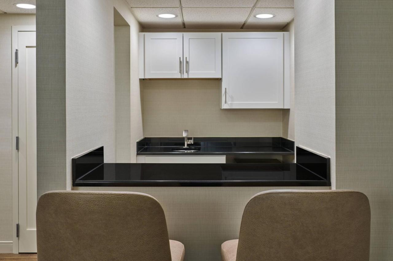 Delta Hotels By Marriott Muskegon Convention Center المظهر الخارجي الصورة